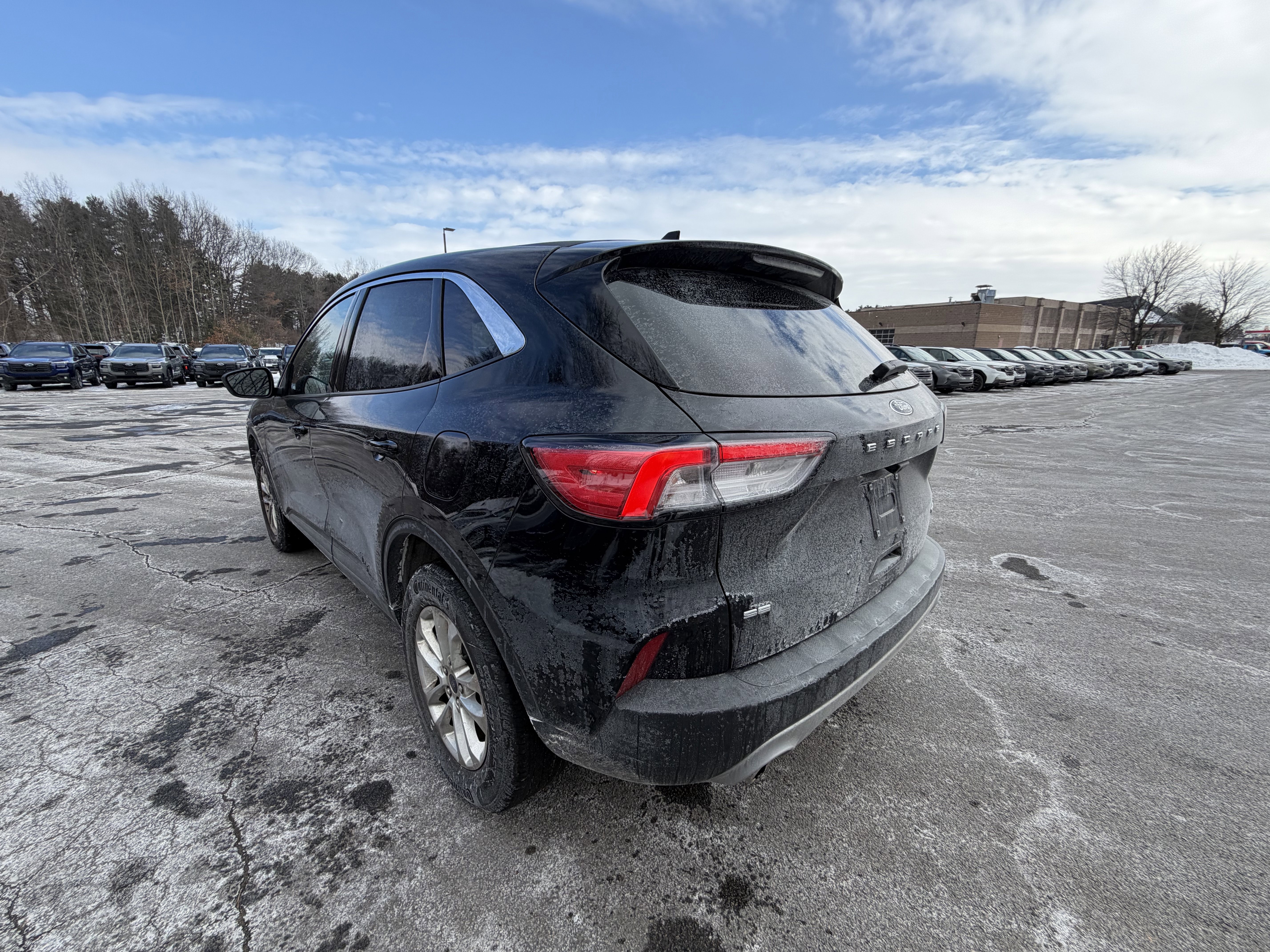 Used 2022 Ford Escape SE w/ Cold Weather Package image 8