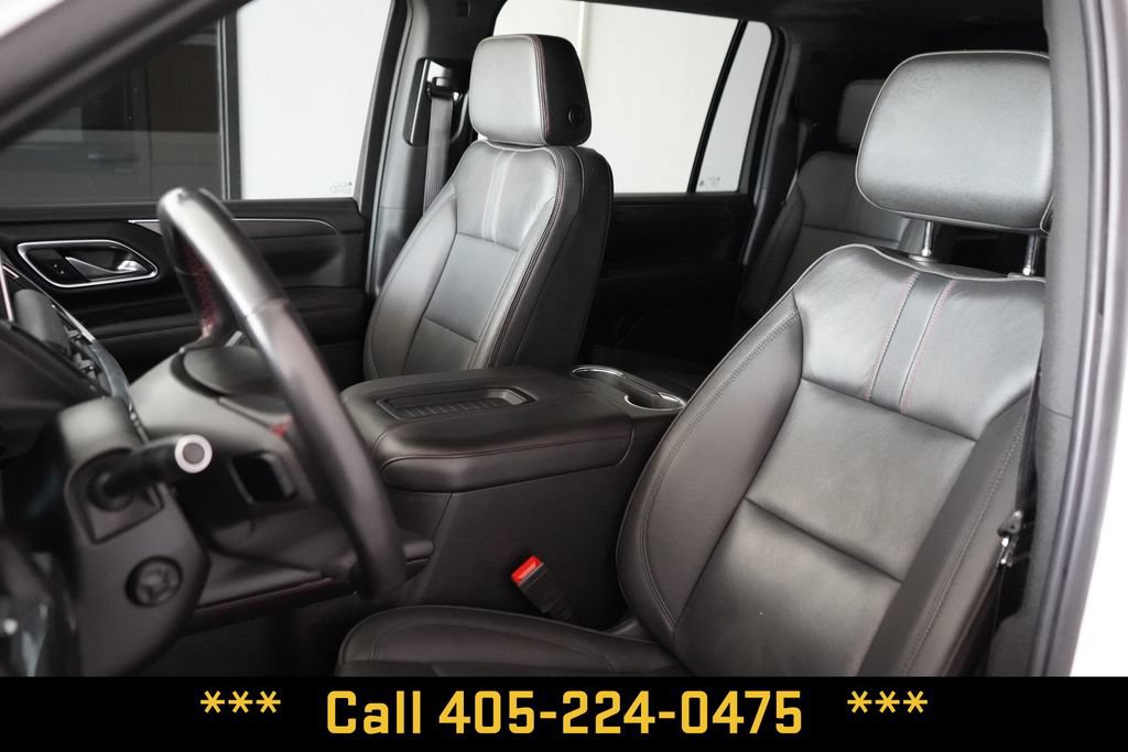 Used 2022 Chevrolet Suburban RST w/ Sport Performance Package AWD/4WD image 17