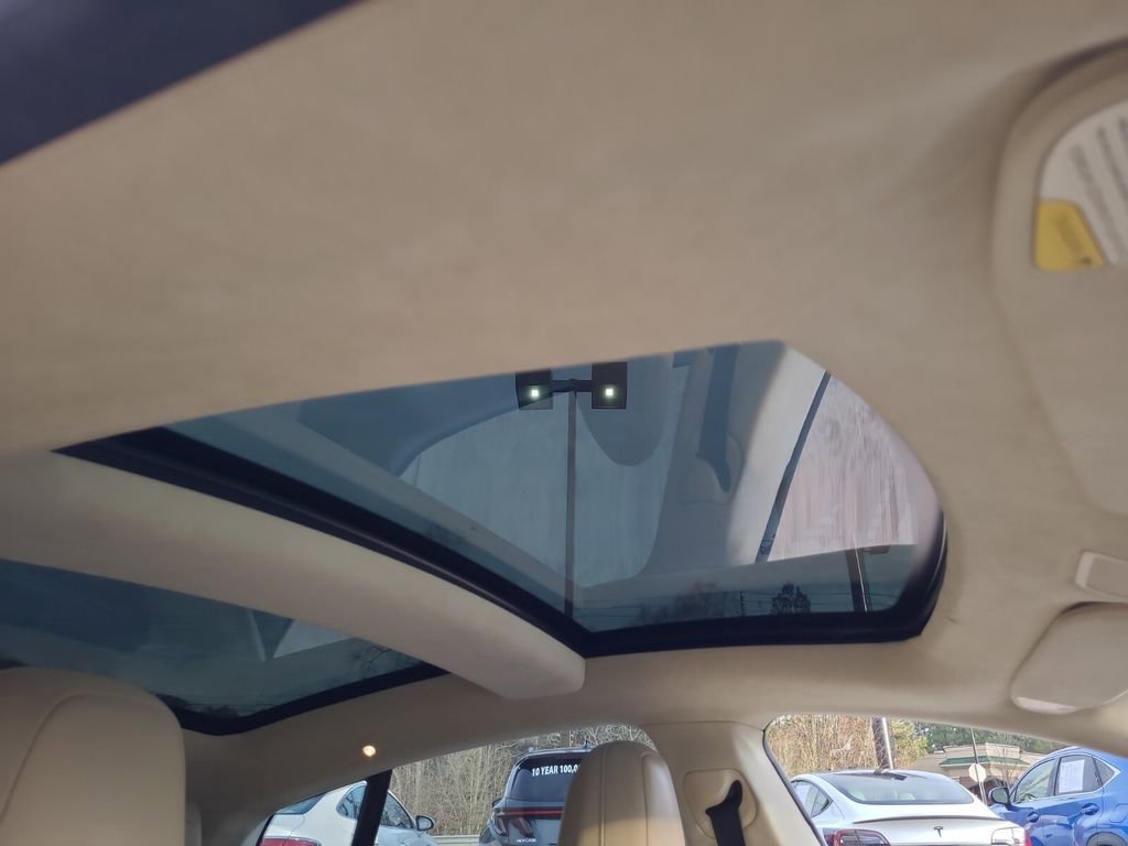 Used 2016 Tesla Model S 70D image 46