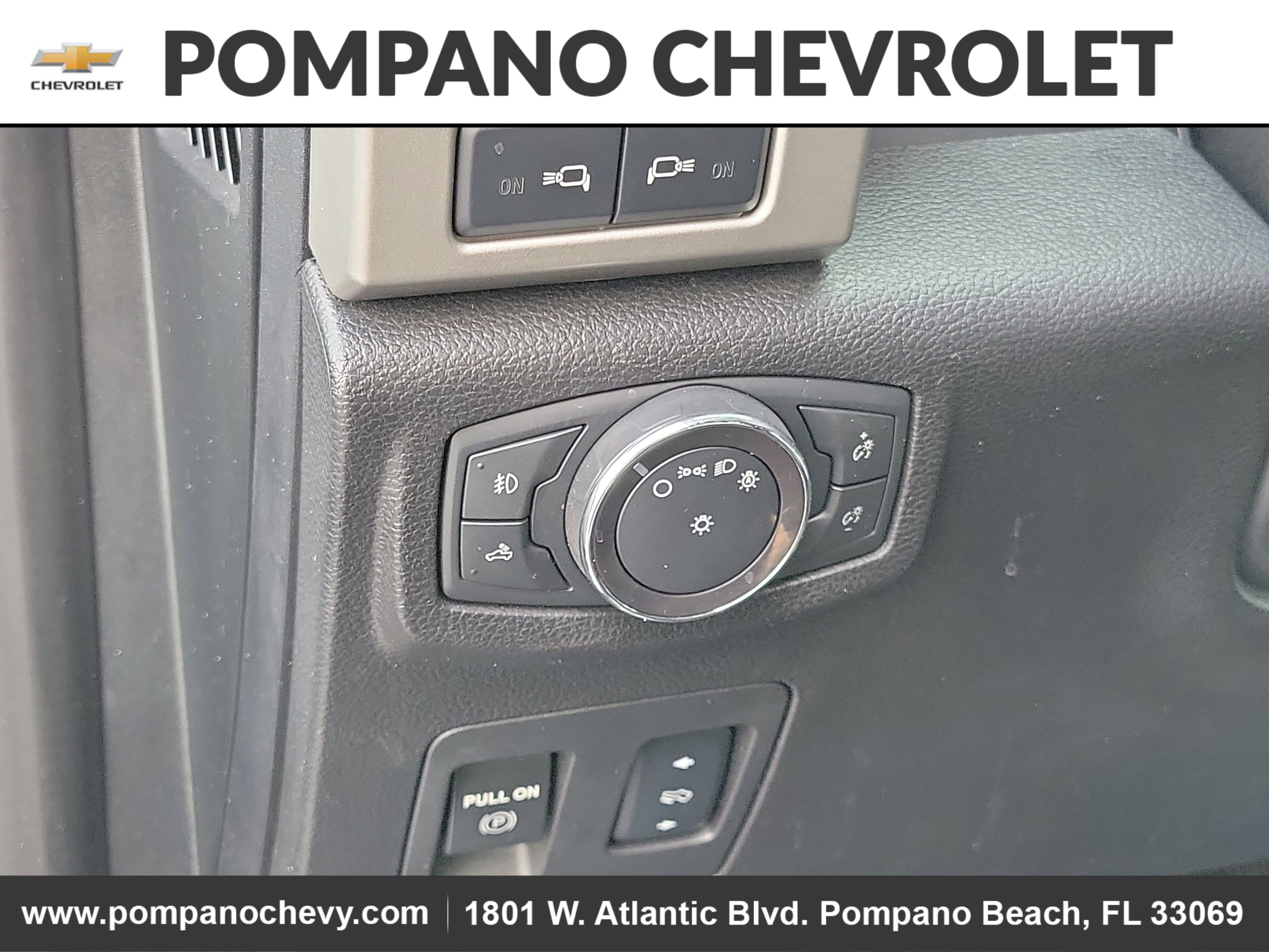 Used 2018 Ford F150 Lariat w/ Equipment Group 501A Mid image 26