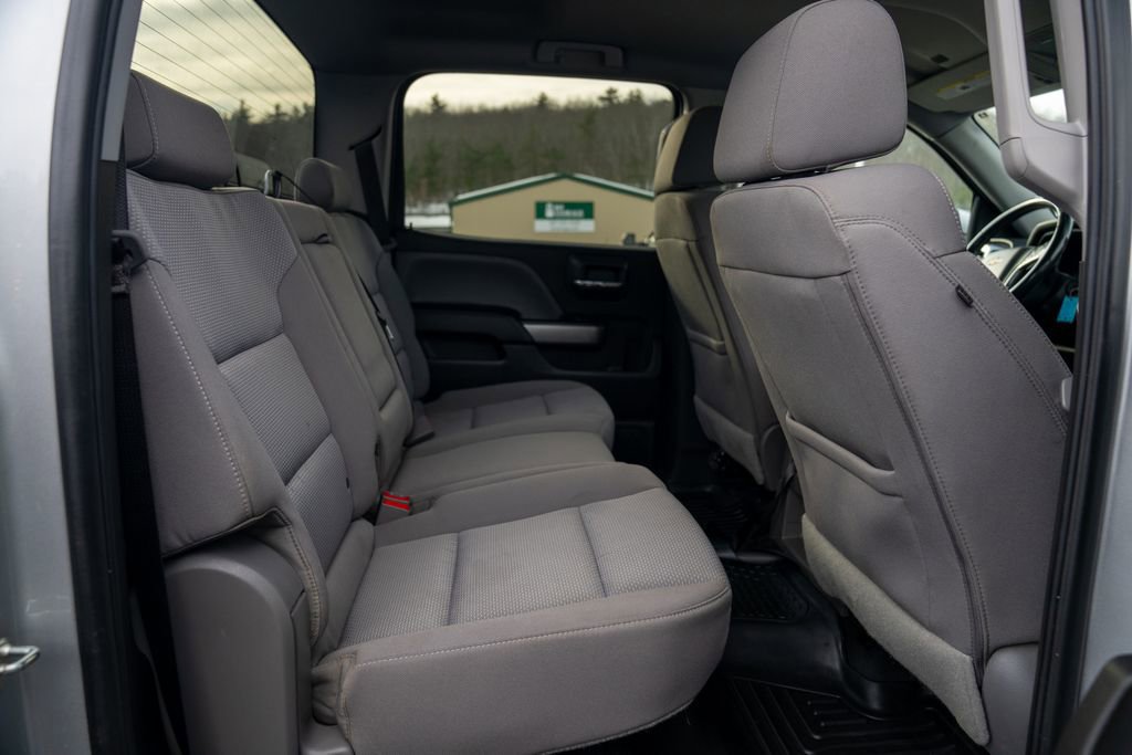 Used 2018 Chevrolet Silverado 1500 LT w/ All Star Edition image 16