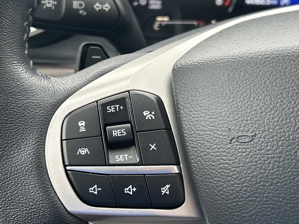 Used 2021 Ford Explorer Limited w/ Equipment Group 301A image 31