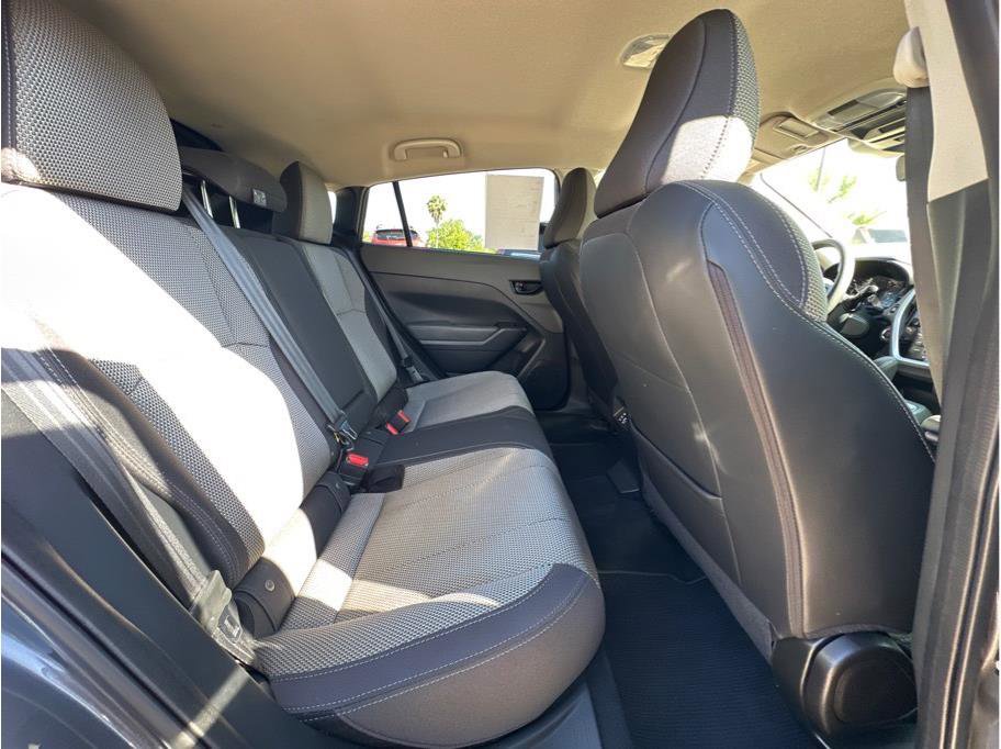 Used 2024 Subaru Crosstrek 2.0i Premium image 12