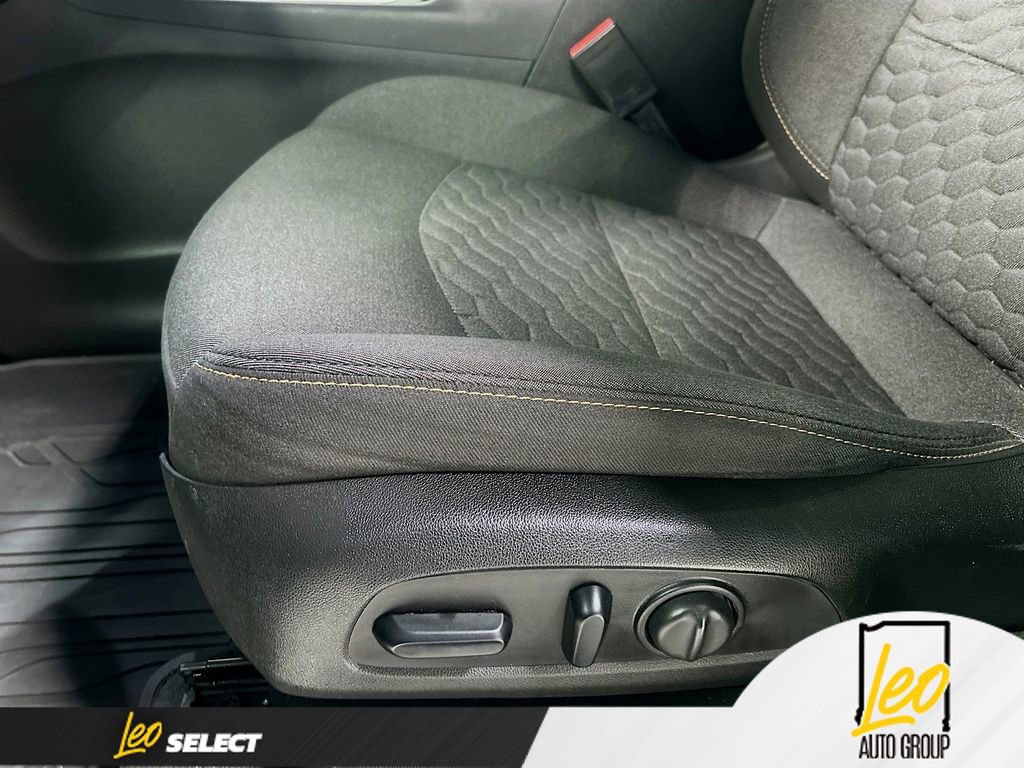 Used 2021 Chevrolet Equinox LT image 18