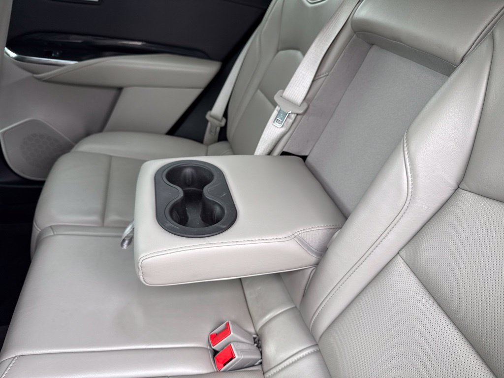 Used 2019 Cadillac XT4 Premium Luxury FWD image 26