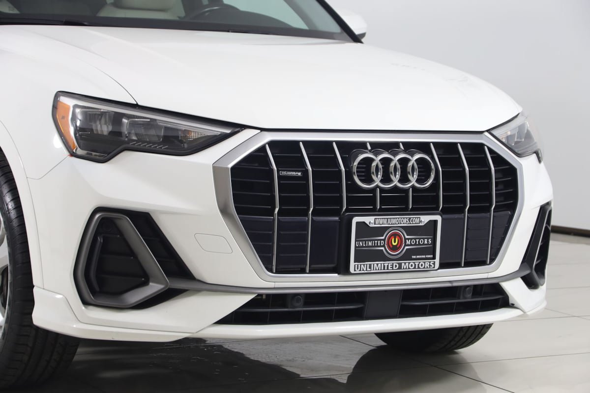Used 2019 Audi Q3 2.0T Premium w/ Convenience Package AWD/4WD image 34