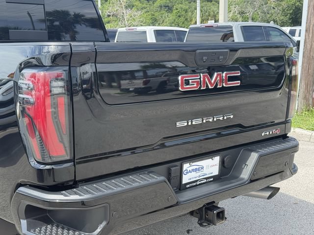 Used 2025 GMC Sierra 2500 AT4 w/ AT4 Premium Plus Package AWD/4WD image 11