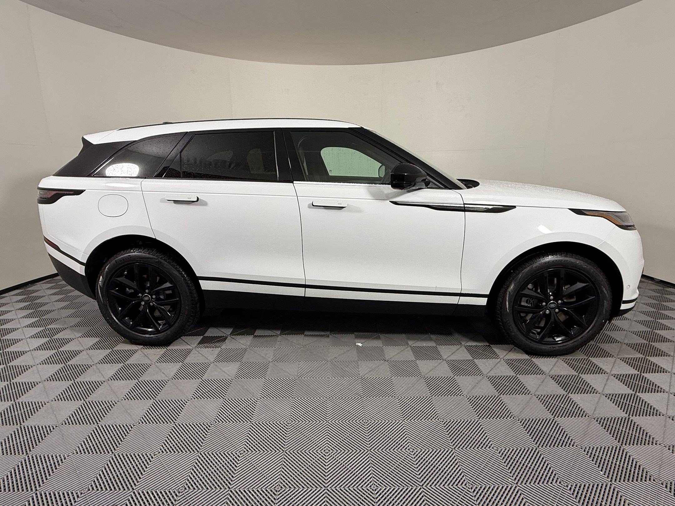 New 2026 Land Rover Range Rover Velar S AWD/4WD image 8