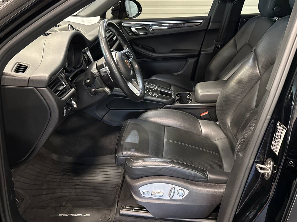Used 2021 Porsche Macan S AWD/4WD image 6