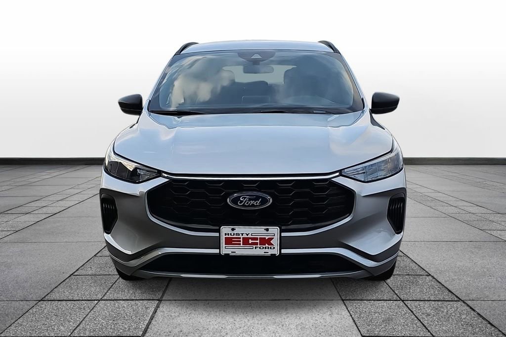 Used 2024 Ford Escape ST-Line image 2