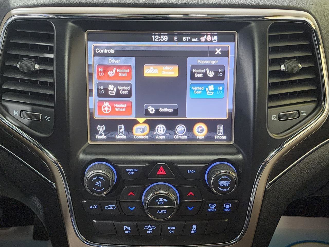 Used 2015 Jeep Grand Cherokee Overland w/ Advanced Technology Group image 16