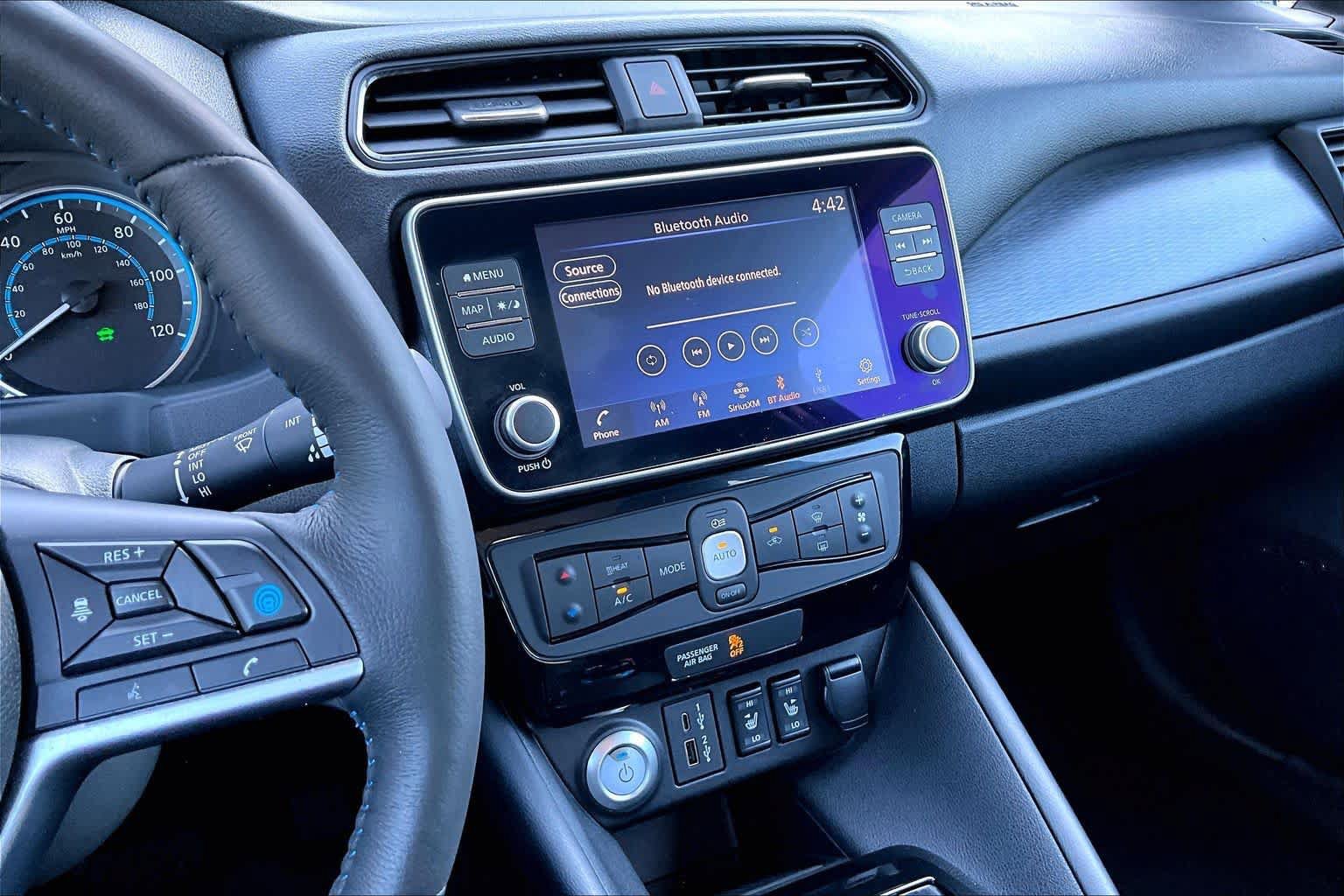 Certified 2024 Nissan Leaf SV Plus FWD image 6