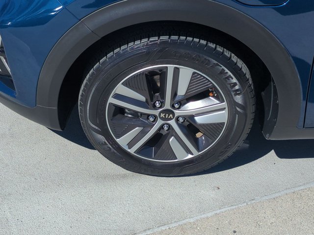 Used 2020 Kia Niro EX Premium FWD image 25
