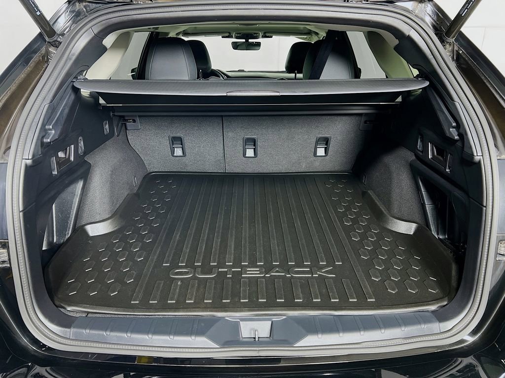 Used 2023 Subaru Outback Onyx Edition XT image 27
