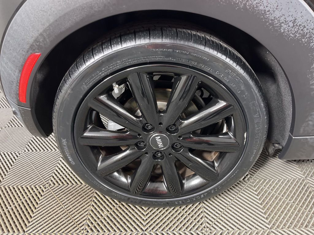 Used 2019 MINI Cooper 2-Door Hardtop image 12