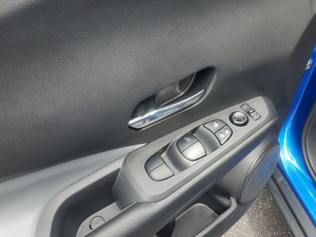 Used 2023 Nissan Kicks SR w/ SR Premium Package FWD image 15