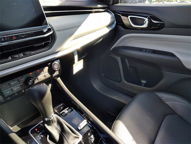 New 2026 Jeep Compass Limited image 26