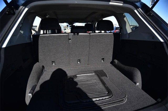 Certified 2022 Volkswagen Tiguan SE image 24