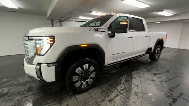 Certified 2024 GMC Sierra 2500 Denali w/ Denali Reserve Package image 4
