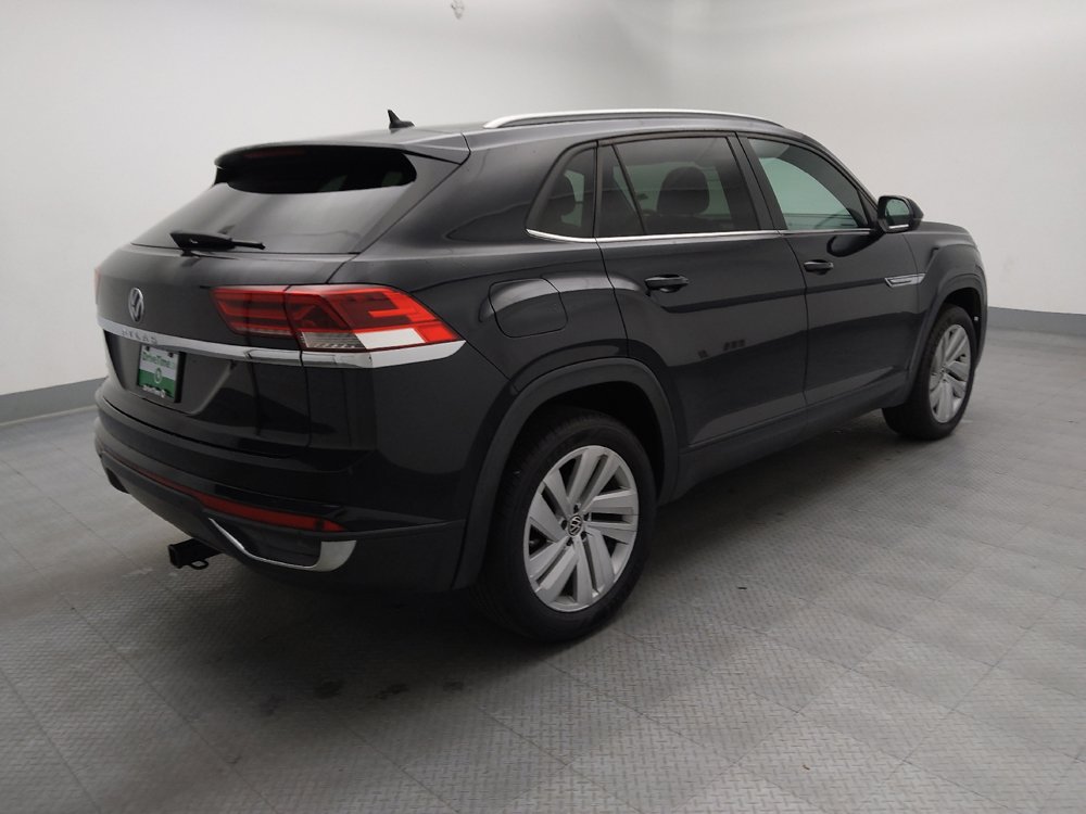 Used 2021 Volkswagen Atlas Cross Sport SE w/ Panoramic Sunroof Package FWD image 10