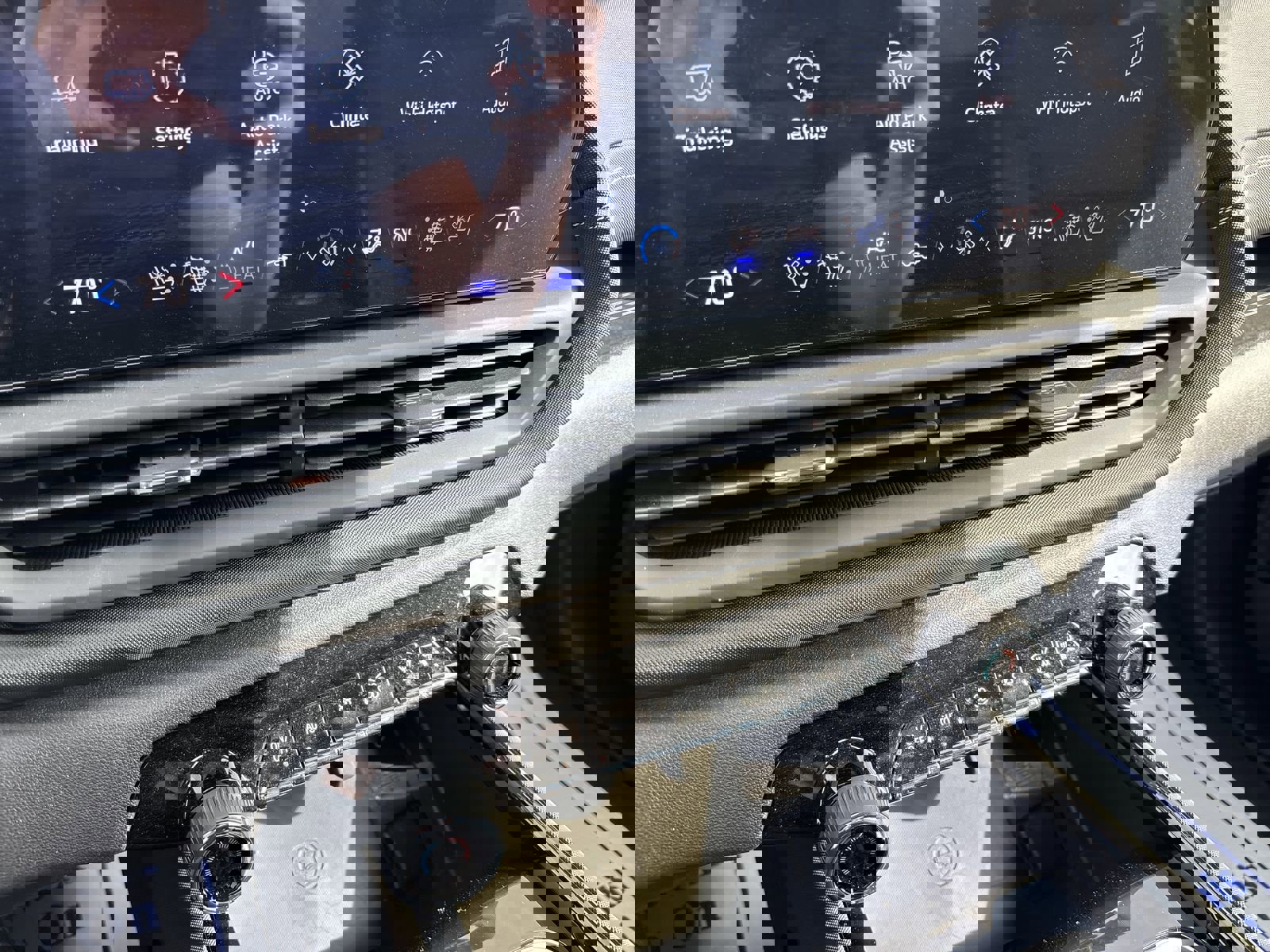 New 2026 Chevrolet Silverado EV LT w/ Premium Package image 21