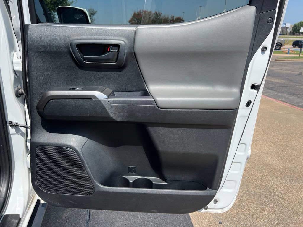 Used 2023 Toyota Tacoma SR5 RWD image 18