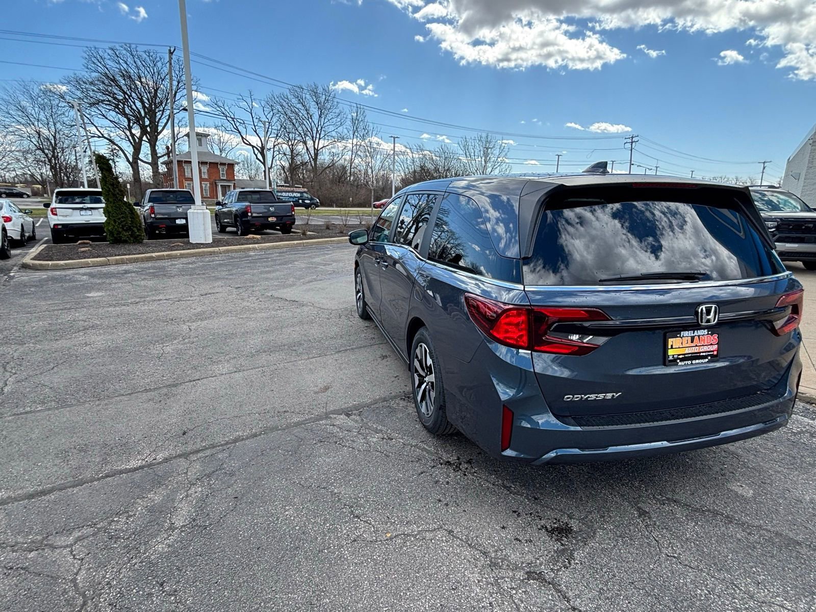 New 2026 Honda Odyssey EX-L image 7