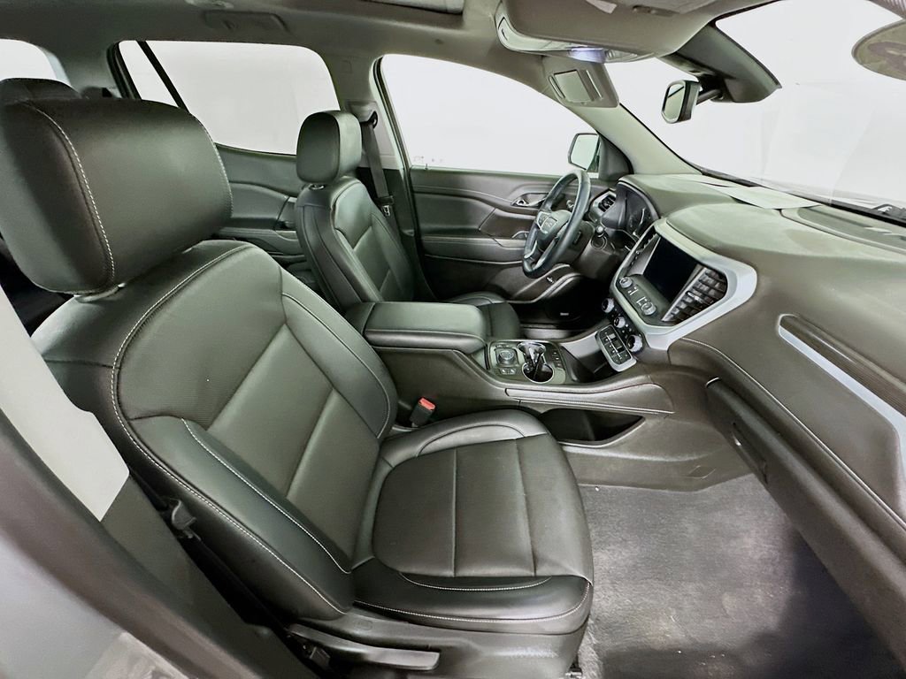 Used 2023 GMC Acadia SLT w/ Trailering Package image 40
