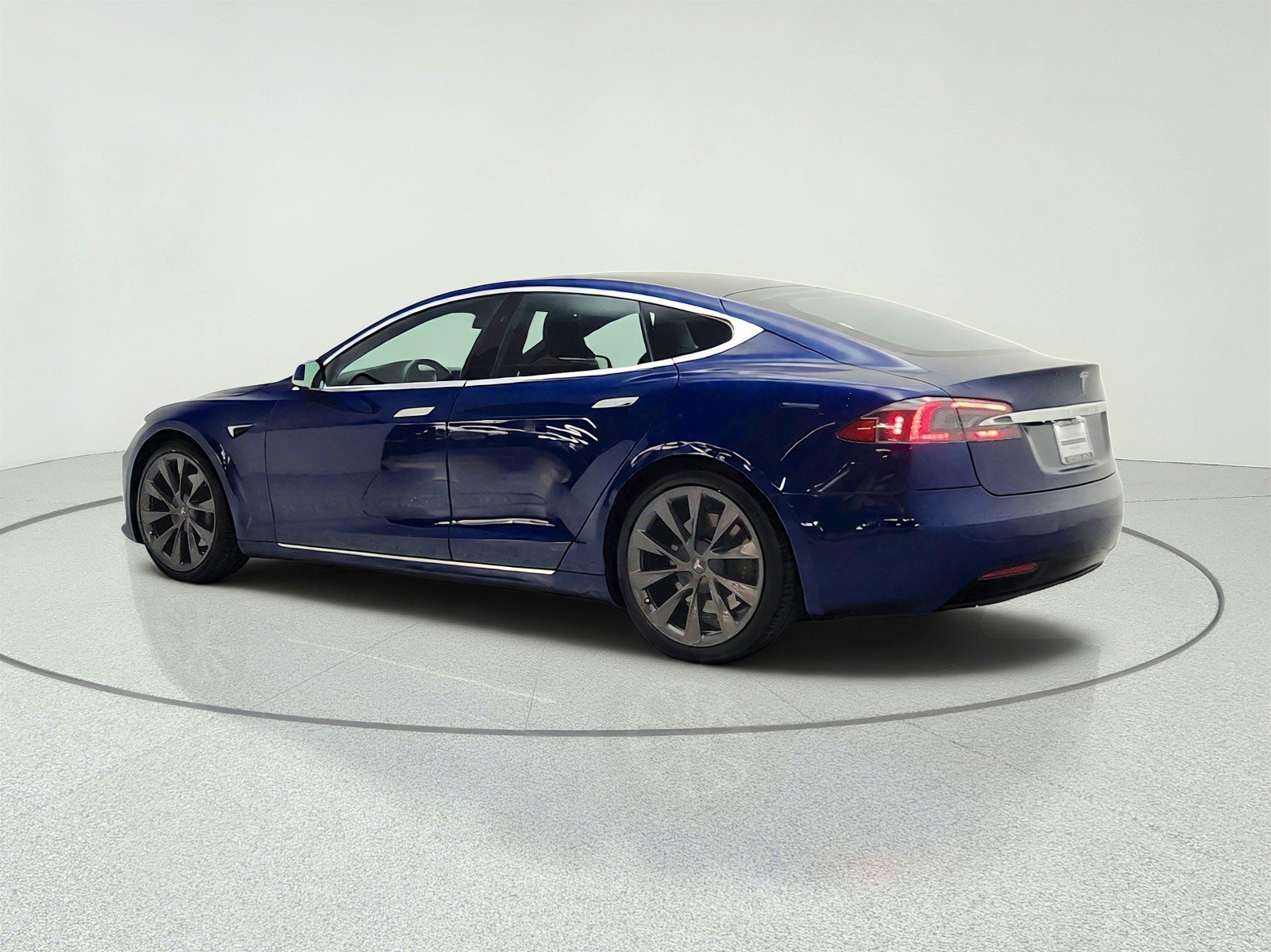 Used 2021 Tesla Model S AWD image 7