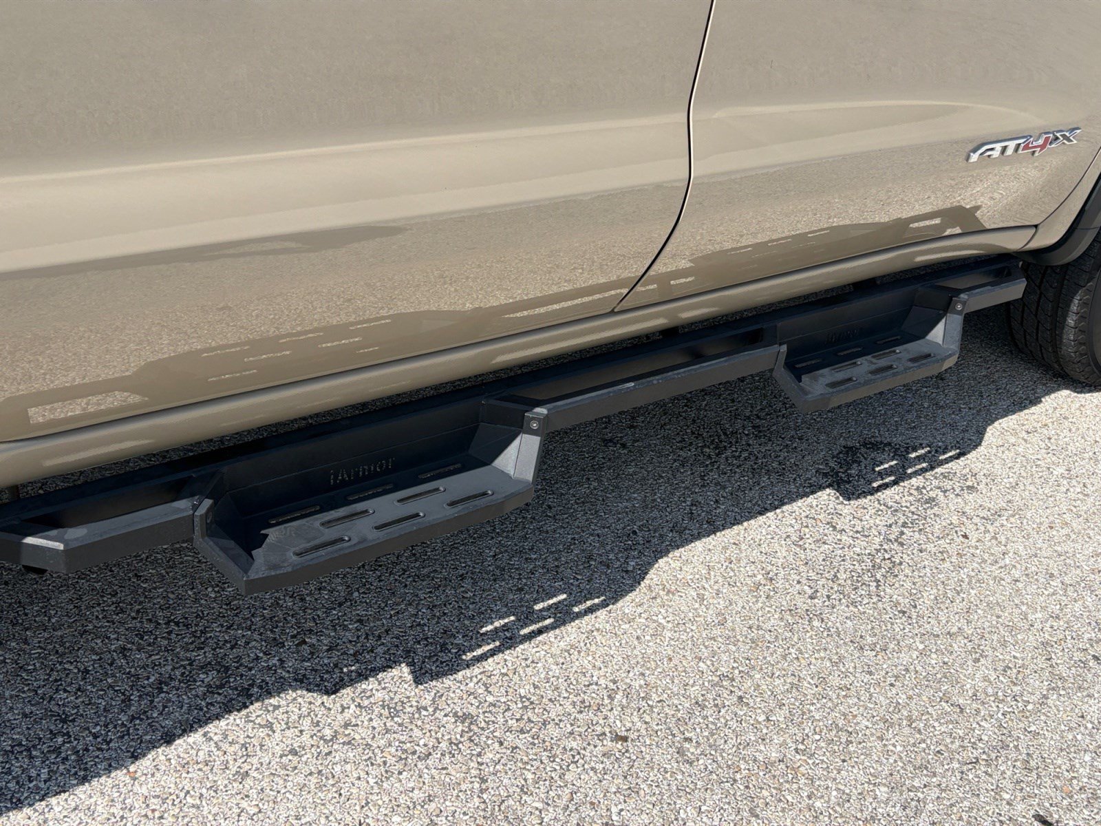 Used 2023 GMC Sierra 1500 AT4X AWD/4WD image 28