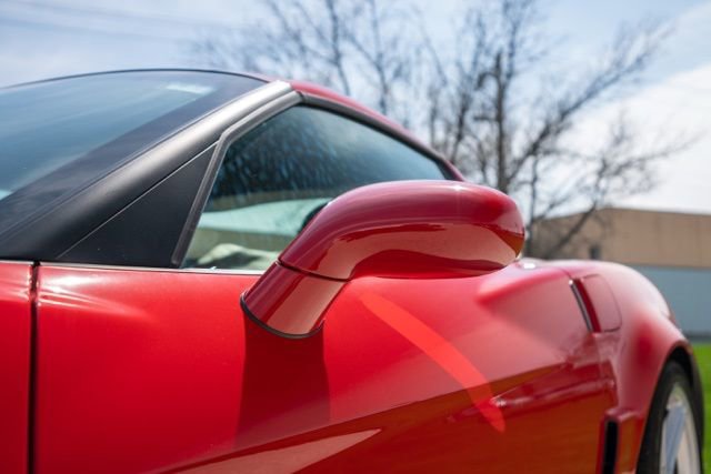 Used 2006 Chevrolet Corvette Z06 w/ Preferred Equipment Group RWD image 78