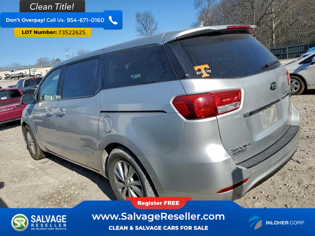 Used 2017 Kia Sedona LX image 3