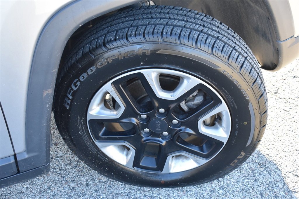 Used 2017 Jeep Compass Trailhawk w/ Leather Interior Group image 14