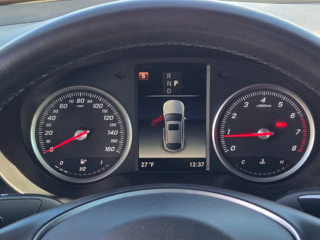Used 2018 Mercedes-Benz GLC 300 4MATIC Coupe image 32