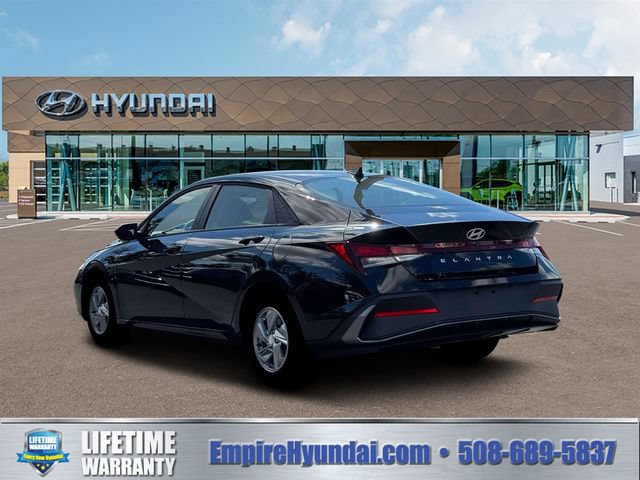 New 2026 Hyundai Elantra SE FWD image 5