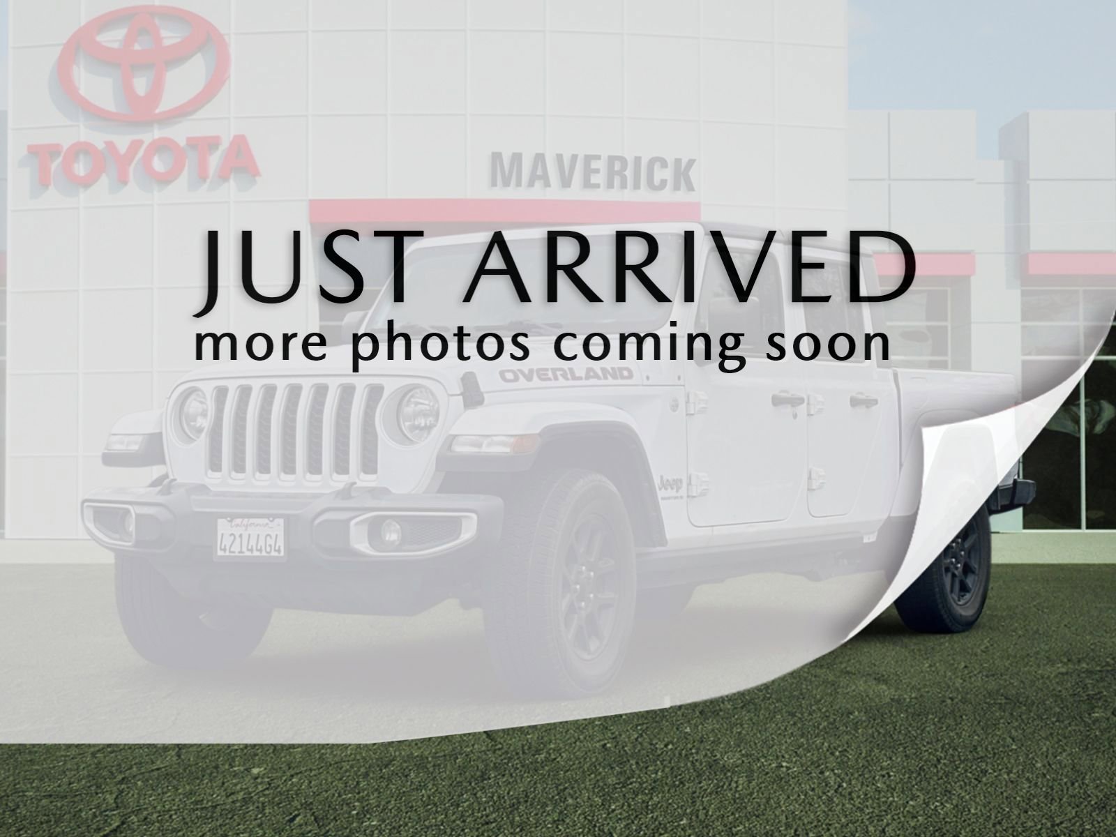 Used 2023 Jeep Gladiator Overland AWD/4WD image 1