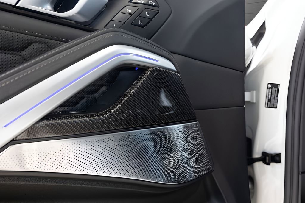 Used 2021 BMW X6 M w/ Competition Package image 39