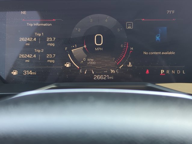 Used 2025 GMC Acadia Elevation w/ Elevation Premium Package image 12