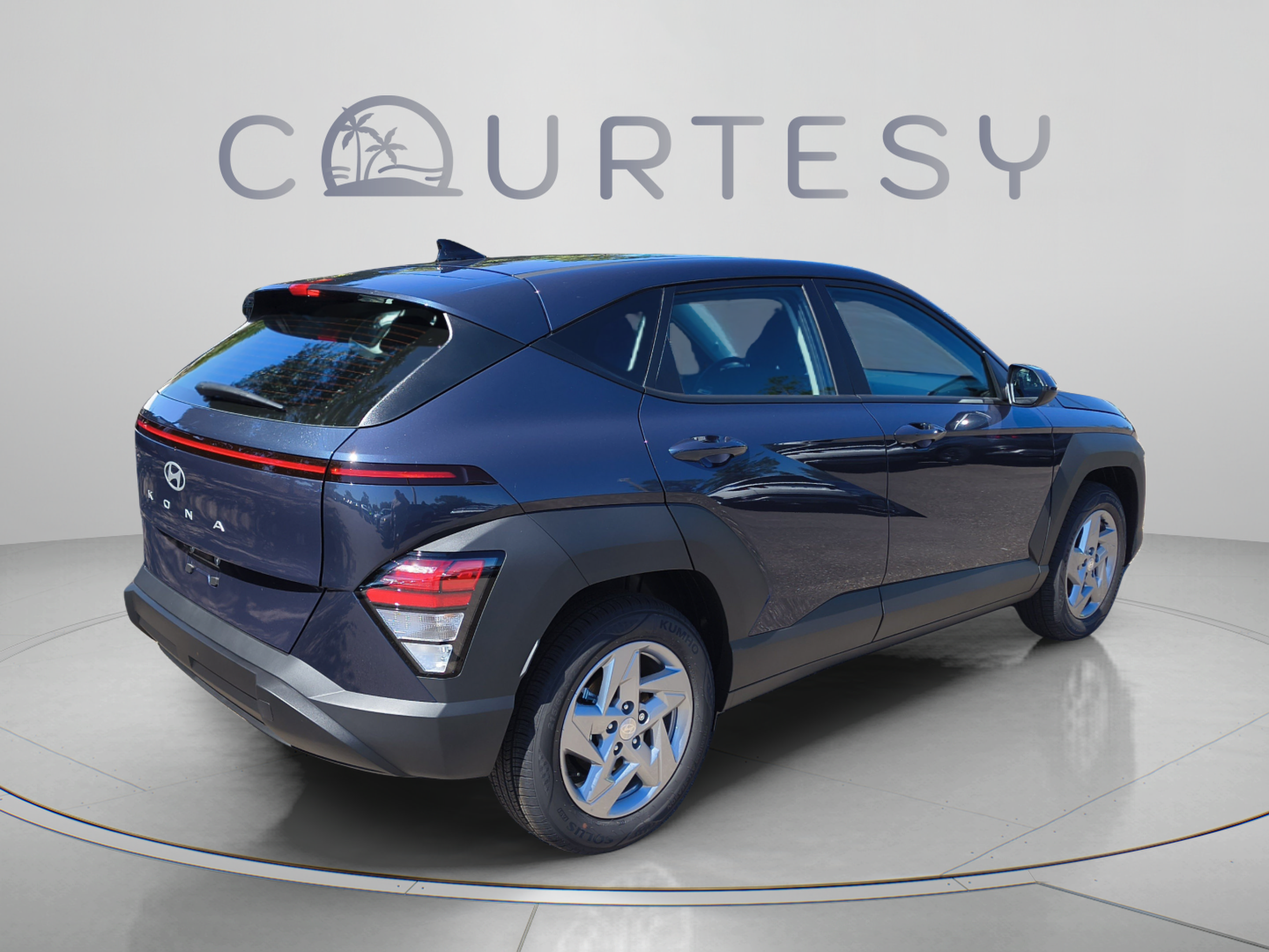 New 2027 Hyundai Kona SE FWD image 5