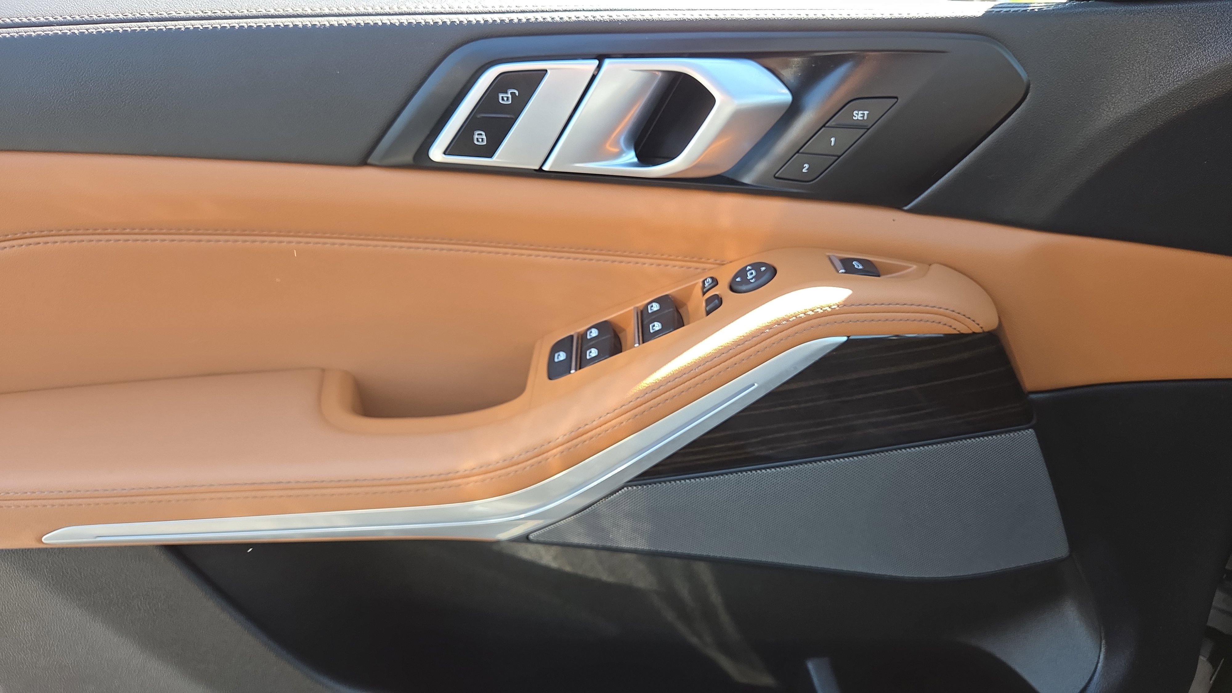 Certified 2024 BMW X5 xDrive40i w/ Premium Package image 42