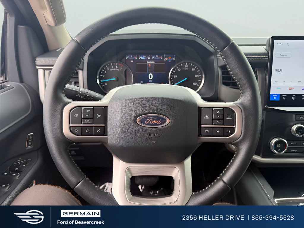 Used 2024 Ford Expedition XLT AWD/4WD image 12