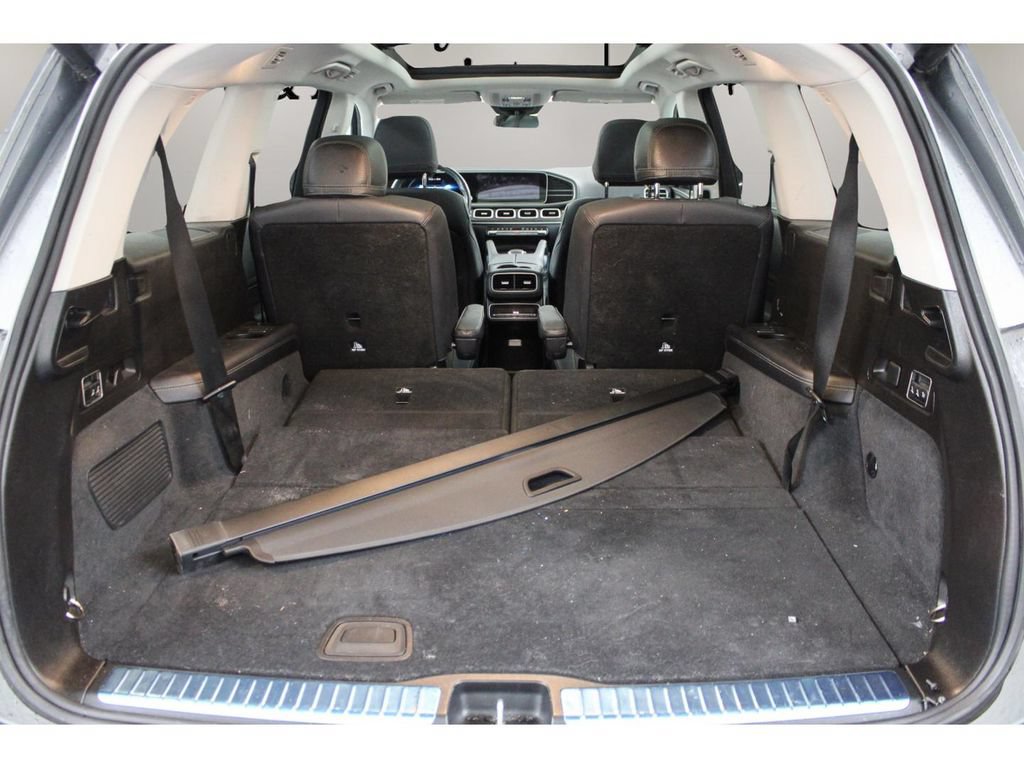 Used 2023 Mercedes-Benz GLS 450 4MATIC image 32