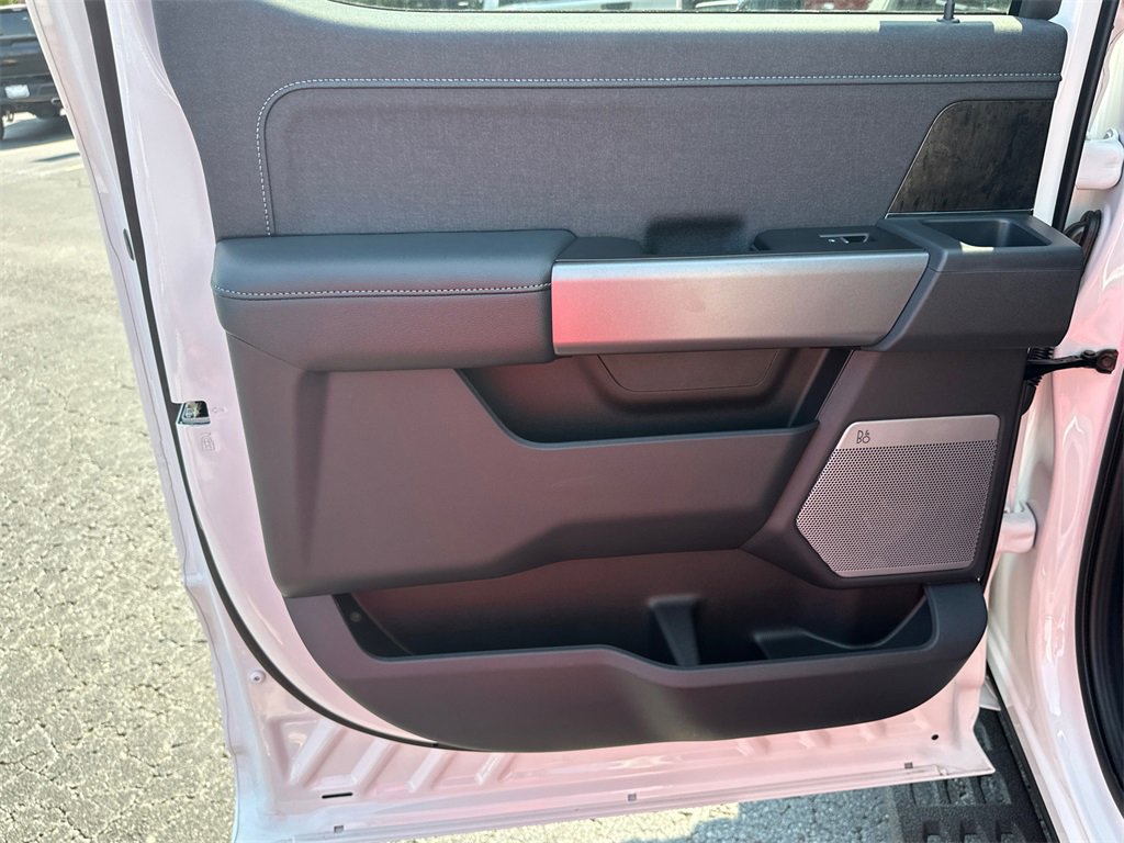 New 2025 Ford F350 4x4 Crew Cab Super Duty image 21
