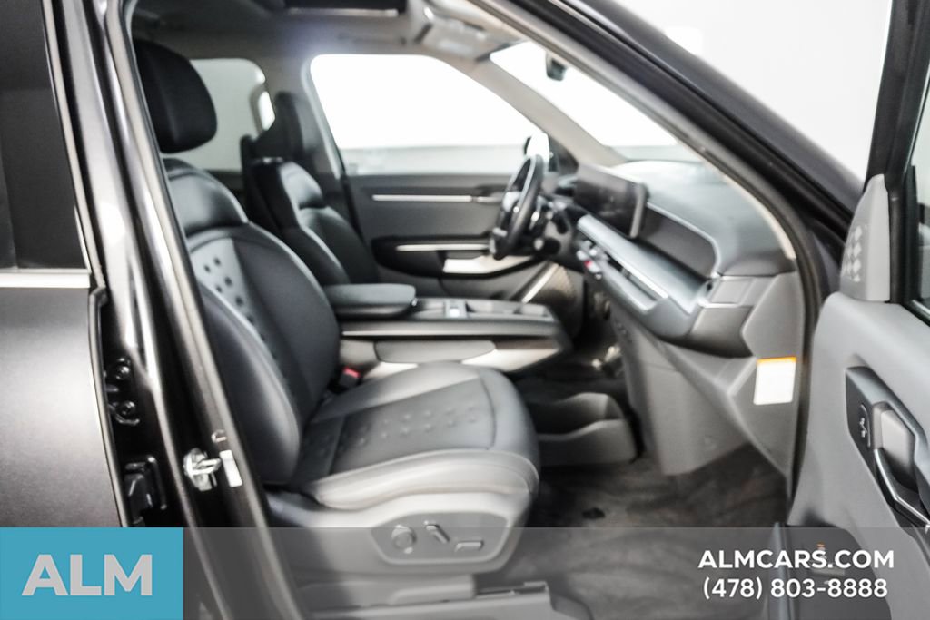 Used 2024 Kia EV9 Wind image 21