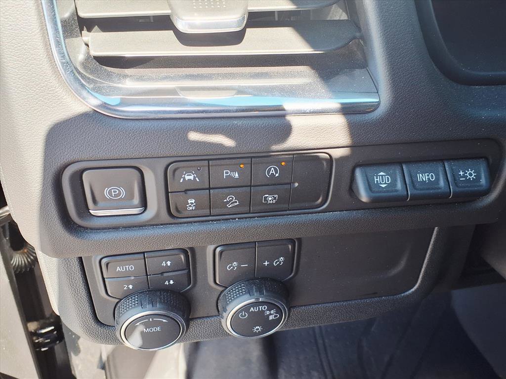 Used 2023 Chevrolet Tahoe High Country image 25