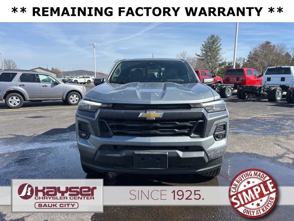 Used 2025 Chevrolet Colorado LT w/ LT Convenience Package image 3