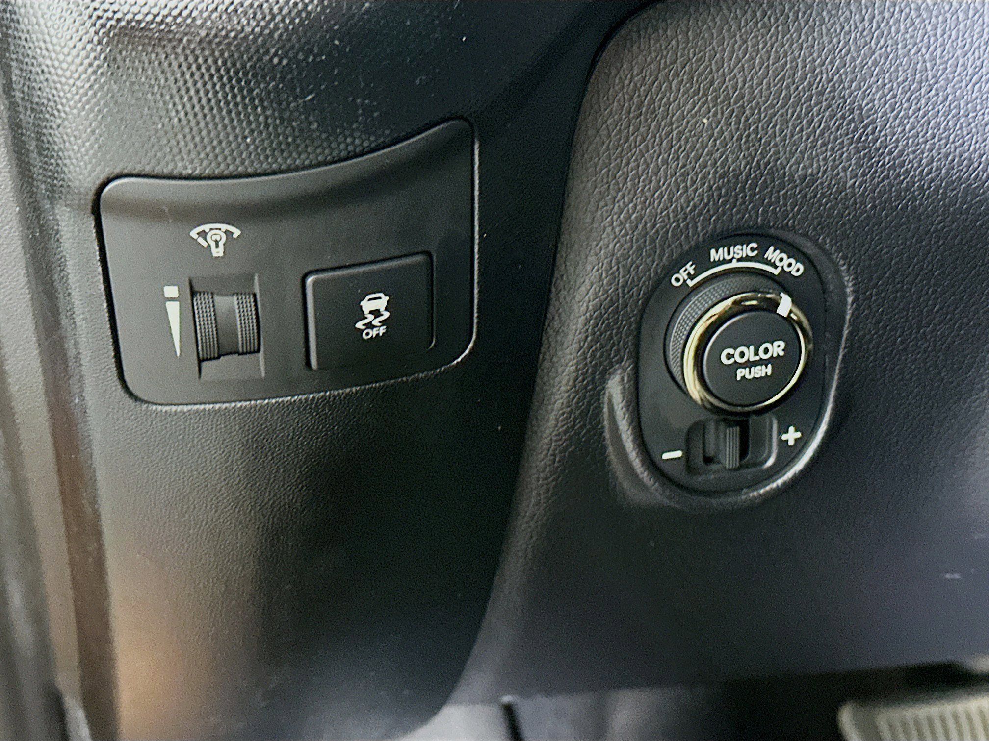 Used 2011 Kia Soul + w/ Audio Pkg image 17