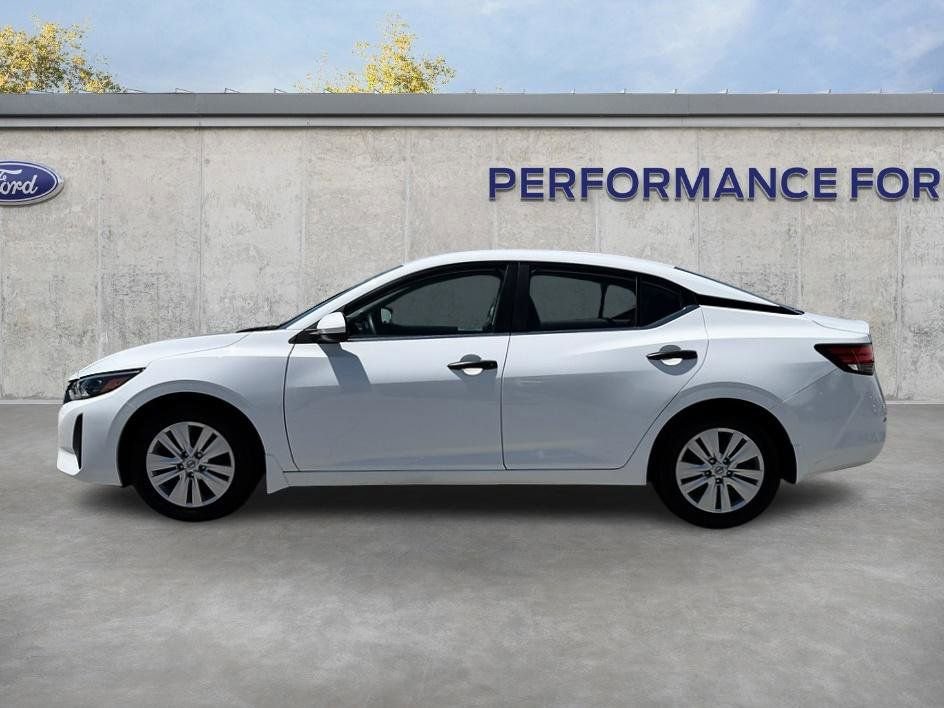 Used 2025 Nissan Sentra S FWD image 12