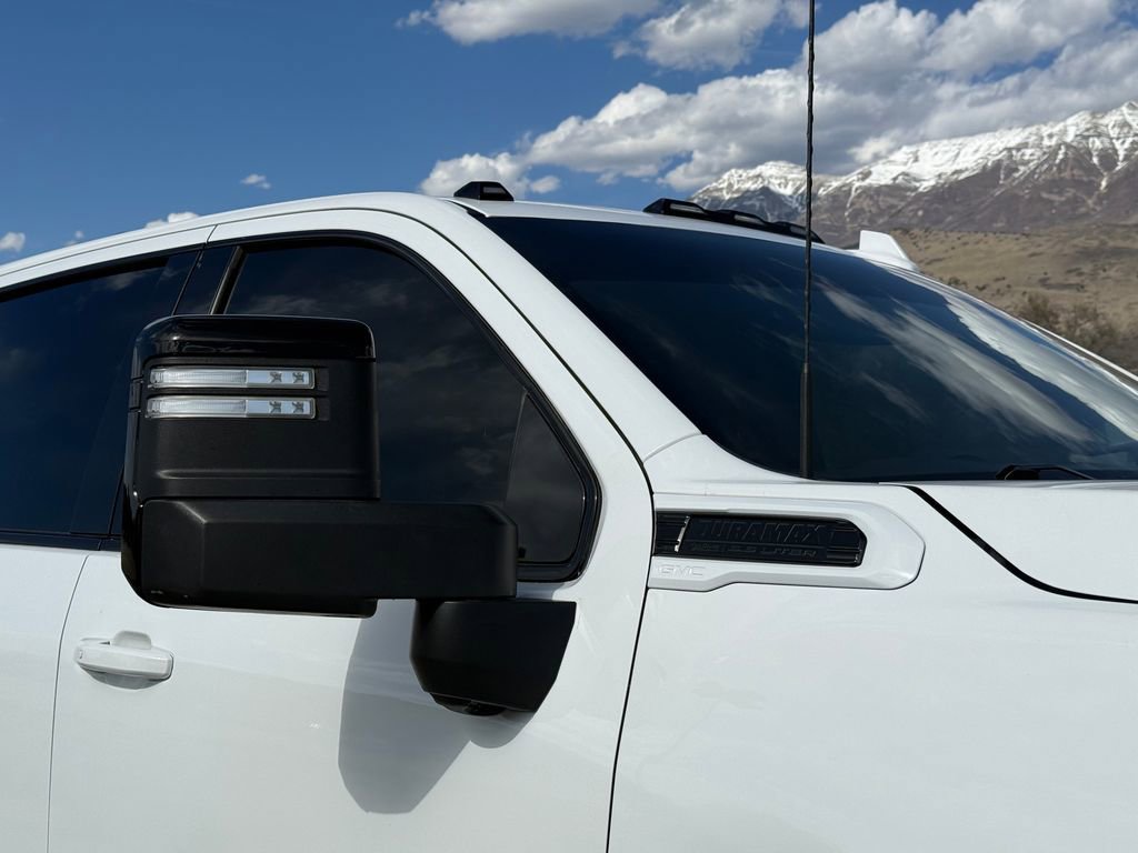 Used 2023 GMC Sierra 3500 SLT w/ SLT Premium Package AWD/4WD image 18