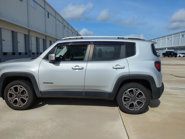 Used 2015 Jeep Renegade Limited image 5